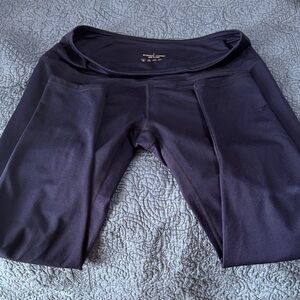 Women's navy leggings 3/8 length